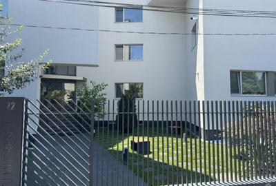 Apartament de vânzare 3 camere PIPERA