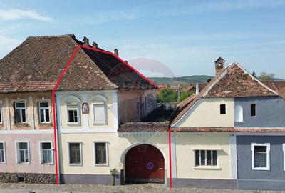 Casa cu istorie in inima Dumbraveniului 15 min. de... - 33