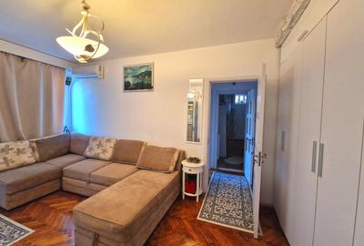 Apartament cu 2 camere semidecomandat, mobilat în Pajura - 4