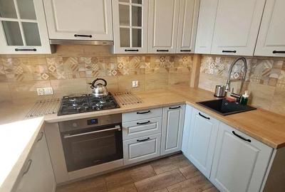 Apartament cu 2 camere decomandat în Aradului