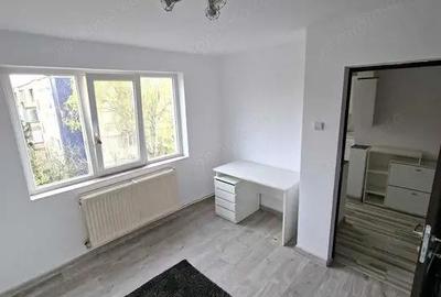 Garsonieră decomandată în Săsar - 8