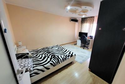 Apartament cu 3 camere decomandat în Micro 21 - 8