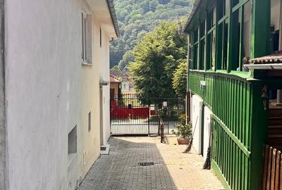 Casă cu 4 camere cu Teren 1177 Mp în Cisnădioara - 9
