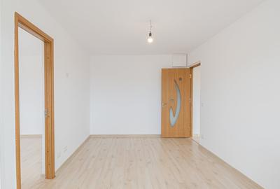 Apartament cu 3 camere semidecomandat în Tomis III - 2