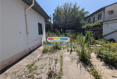 Munții Carpați,teren 569 mp, casa 4 cam si anexe 170 mp,  utilit - 25