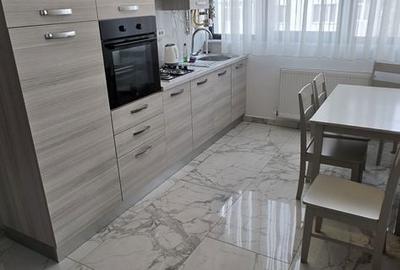 Apartament cu 3 camere în George Enescu - 10