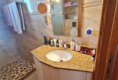 Apartament cu 2 camere decomandat în Găvana - 3