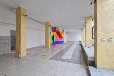 Spatiu comercial zona centrala cu vad - 180 mp - 2