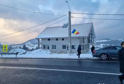 Casă cu 7 camere cu Teren 1251 Mp în Piatra - 5