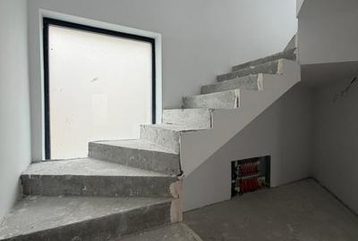 Vila noua  | vedere la lac | Constanta, Palazu Mare - 10