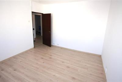 Apartament cu 3 camere decomandat în Vitan - 7