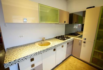 Apartament cu 5 camere decomandat, mobilat în Central - 8