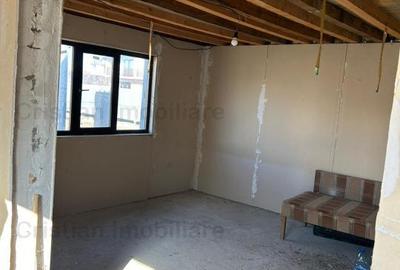 Casă cu 4 camere cu Teren 244 Mp în Chercea - 7