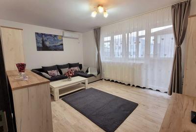 Apartament cu 2 camere decomandat în Titan
