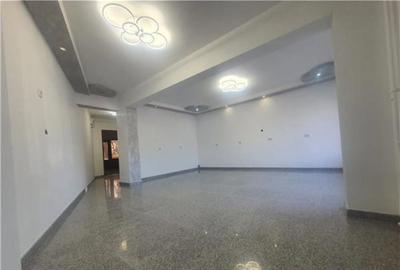 Spațiu comercial, de 60 mp, în Brad - 1