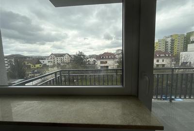 Apartament cu 2 camere decomandat în Tractorul - 11