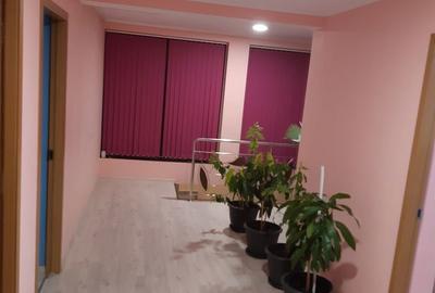 Casă cu 7 camere cu Teren 1702 Mp în Groși - 7