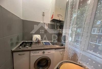 Garsoniera mobilata ?i utilata zona 22 Decembrie 1989 Garsoniera mobilata ?i utilata zona 22 Decembrie 1989 - 1