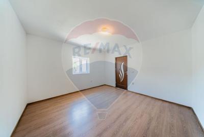 Apartament cu 2 camere de vanzare - curte comuna - 6