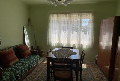 Casă cu 2 camere cu Teren 180 Mp în Secuieni - 2