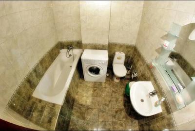 Garsonieră decomandată în Decebal