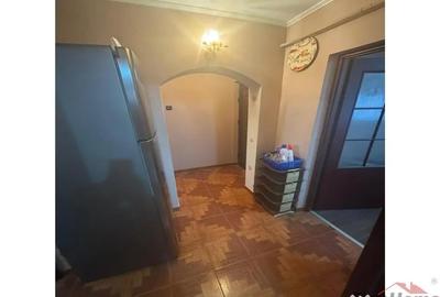 Apartament cu 2 camere decomandat în Brăilei