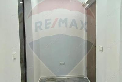 Apartament cu 2 camere de vanzare complet renovat in Tiglina 1 - 14