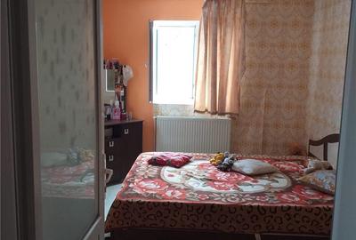 Casă cu 5 camere cu Teren 150 Mp în Roșu - 10