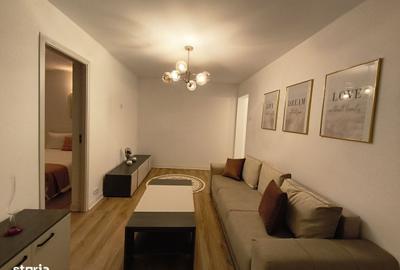 Apartament cu 3 camere semidecomandat în Casa de Cultură - 1