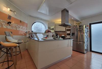 Magurele - Varteju, Casa spatioasa cu 6 camere, P+1+Pod 260 000 € 1 150 €/m² - 15