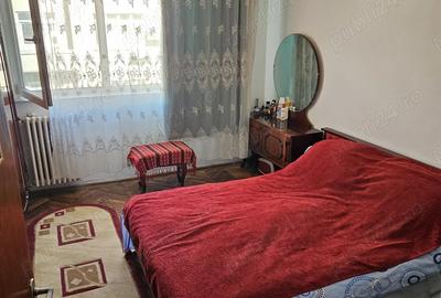 Proprietar vand 3 camere Constanta centru, str Stefan cel Mare - 3