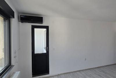 Apartament cu 4 camere decomandat în Central - 3