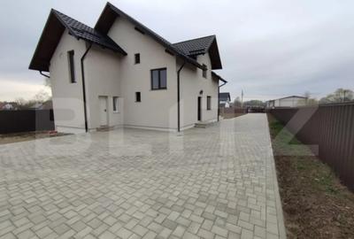 Casă cu 4 camere cu Teren 2500 Mp în Central - 15