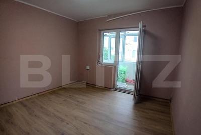 Apartament renovat cu 2 camere decomandate ?i garaj in Dum - 15