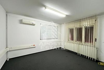 Casa cu 5 camere, 2 bai, pretabila pentru birouri. Girocului - 2