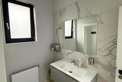 Birou, de 30 mp, în Central - 10