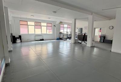 Spațiu comercial, de 120 mp, în Central