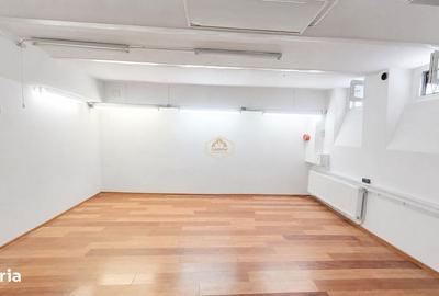 Spațiu comercial, de 99 mp, în Central - 3