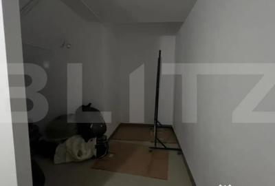 Spațiu comercial, de 850 mp, în Central - 12