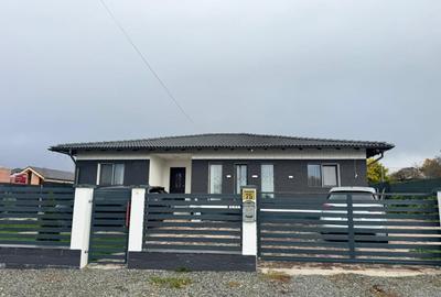 Casa moderna parter, 125 mp utili | 3 dormitoare | Eficienta energetica inalta Casa moderna parter, 125 mp utili | 3 dormitoare | Eficienta energetica inalta - 1