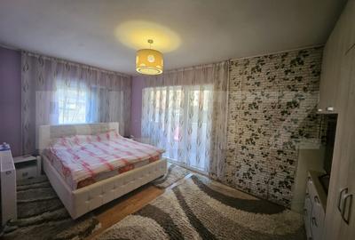 Apartament cu 4 camere semidecomandat, mobilat în Florești - 1