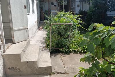 Casă cu 1 camere în Central