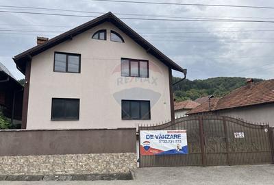Casa de vanzare in Campulung la pret de apartament. - 23