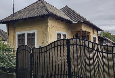 Casă cu Teren 780 Mp în Pietroșani - 1