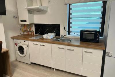 Garsonieră semidecomandată în Gorjului