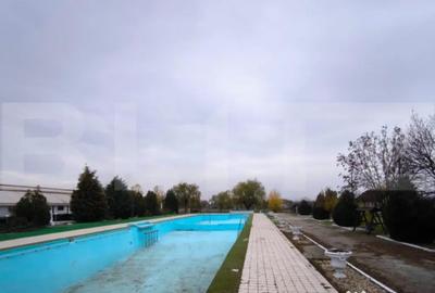 Spațiu comercial, de 1,600 mp, în Central - 17