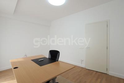 Apartament cu 5 camere decomandat, mobilat în Băneasa - 24