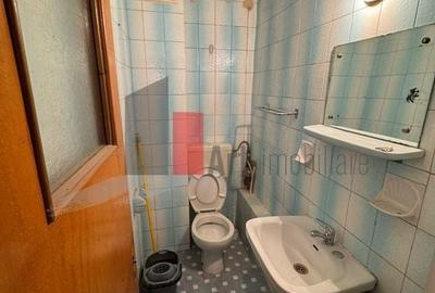 De vânzare – Apartament 3 camere, Sector 4 - 13