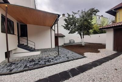 Casa de vanzare in Piata Abator - 1