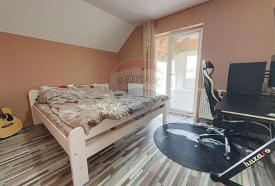 Casa / Vila de vanzare situata in Recas, 195 mp (suprafata construita) - 14